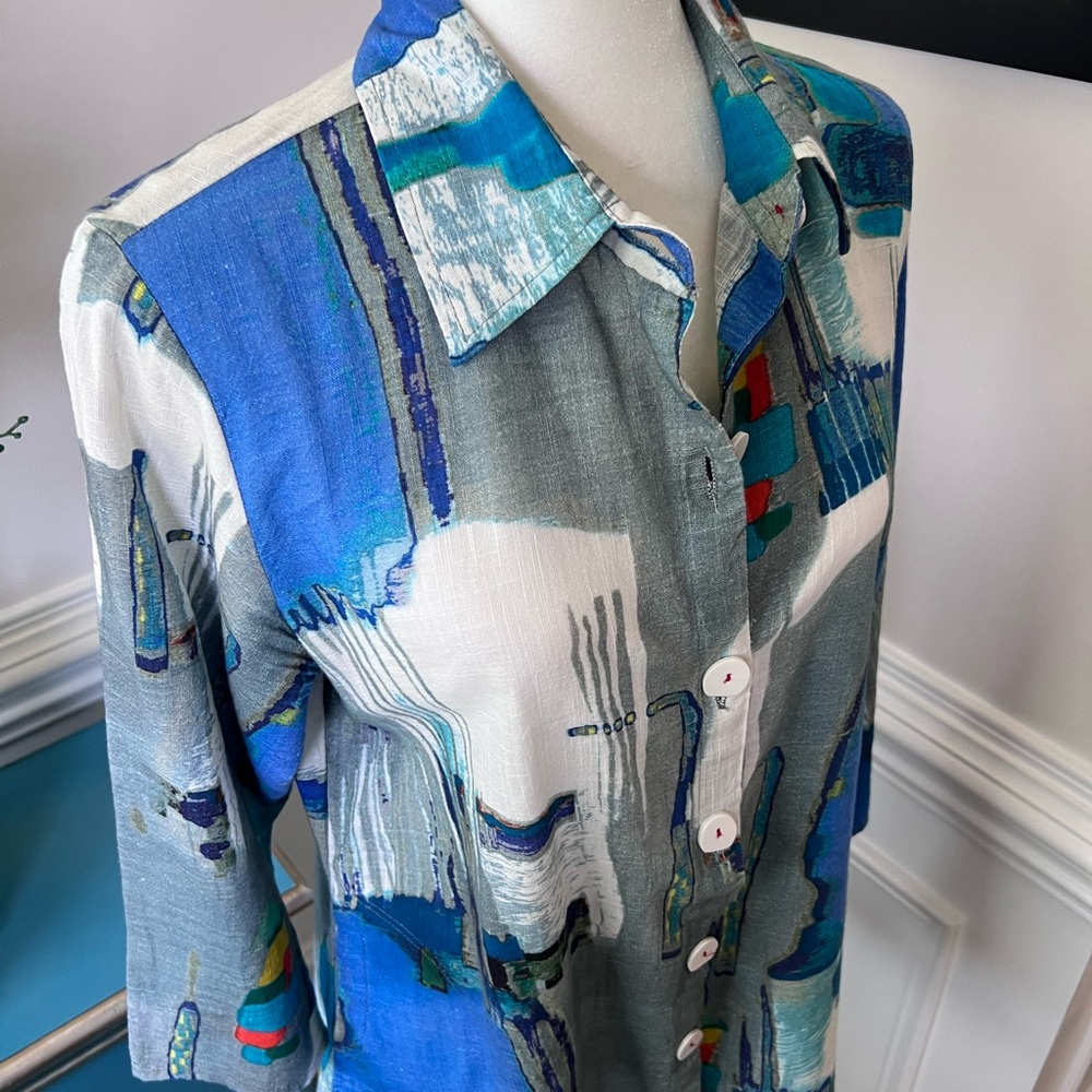 Parsley & Sage Graphic Print Button Down Top with pockets size L